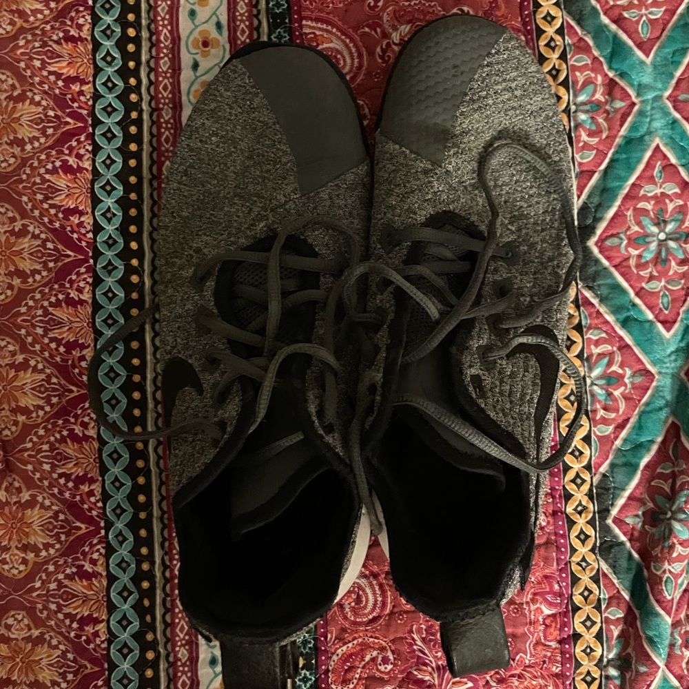 Nike LeBron Witness 3